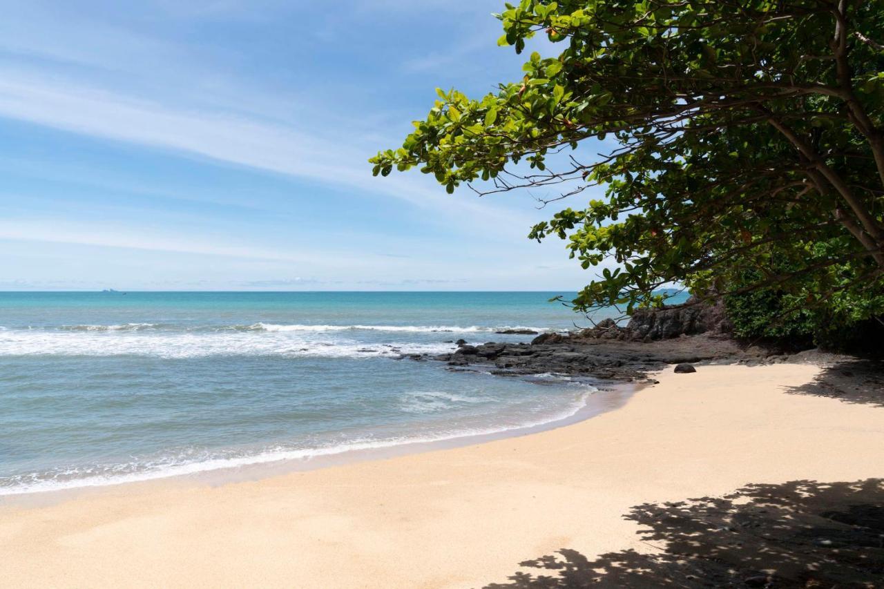 Avani Plus Koh Lanta Krabi Resort Exterior photo